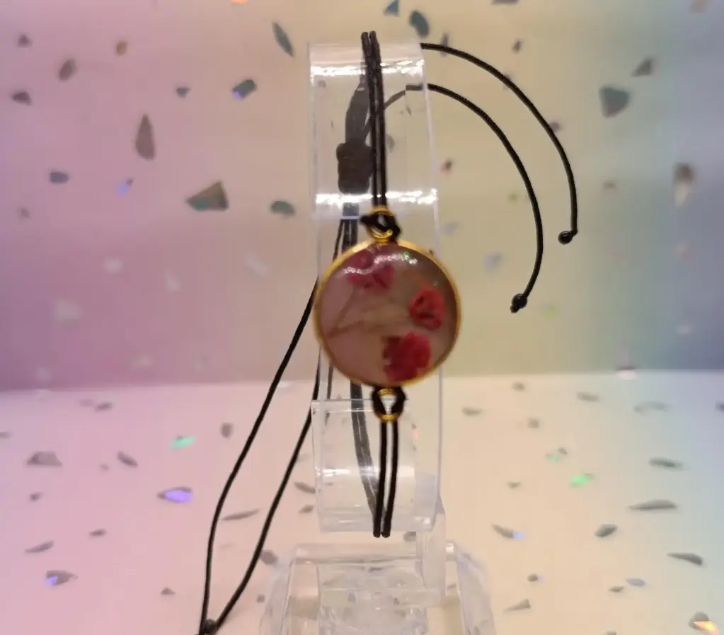 Zartes Trockenblumen-Armband